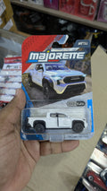Majorette Toyota Tacoma Pro showroom series