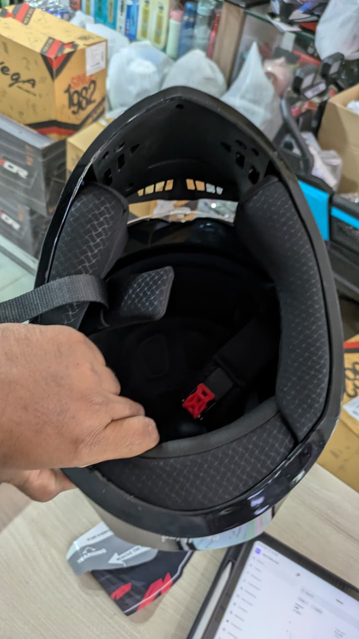 Steelbird sbh25 sharp glossy black dual visor helmet