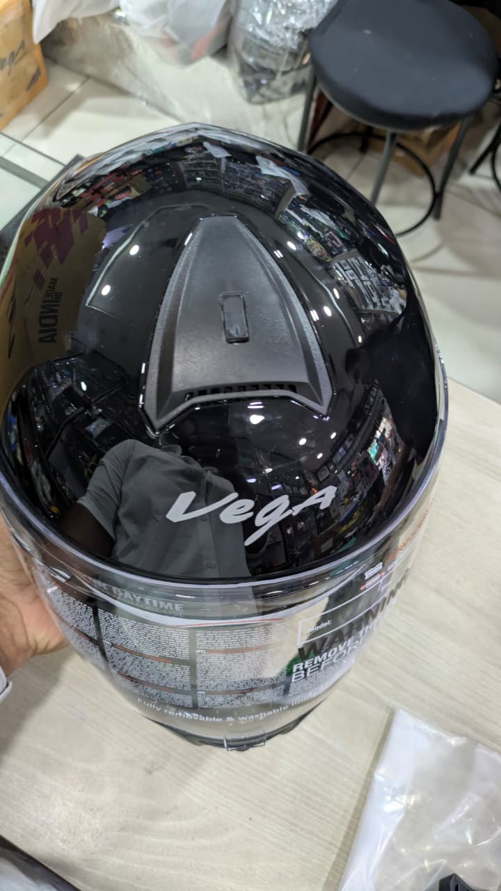 Vega ryker glossy black helmet