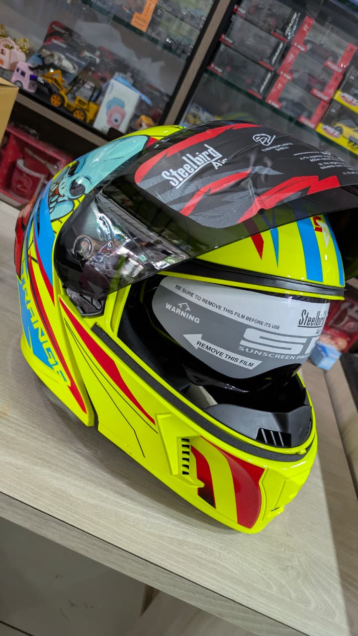 Steelbird sba20 stranger helmet)free extra smoke visor)