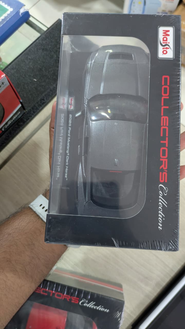 1:24 2024 Ford Mustang Dark Horse Diecast (acrylic Box packing) silver colour