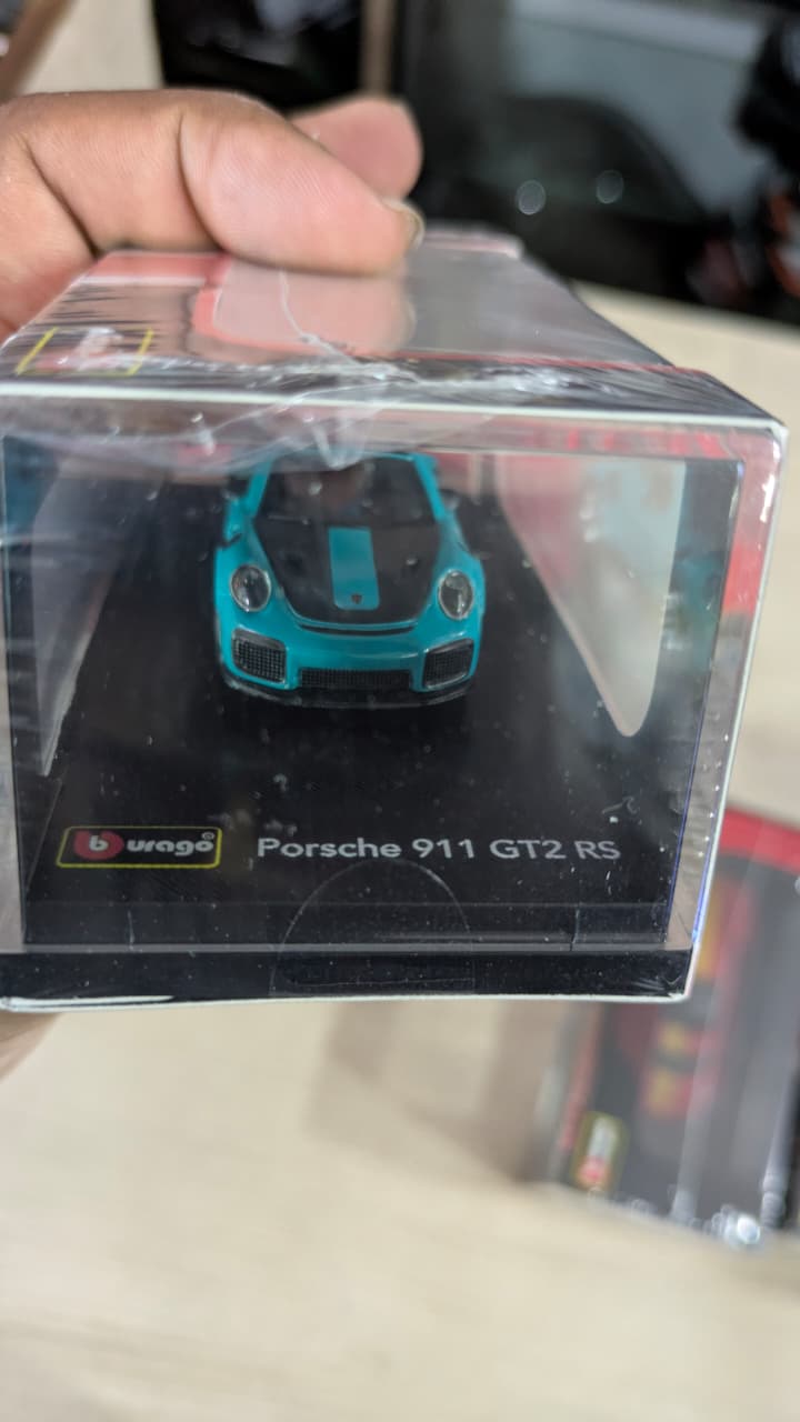 1:64 Porsche 911 GT2 RS Diecast car (acrylic box packing)