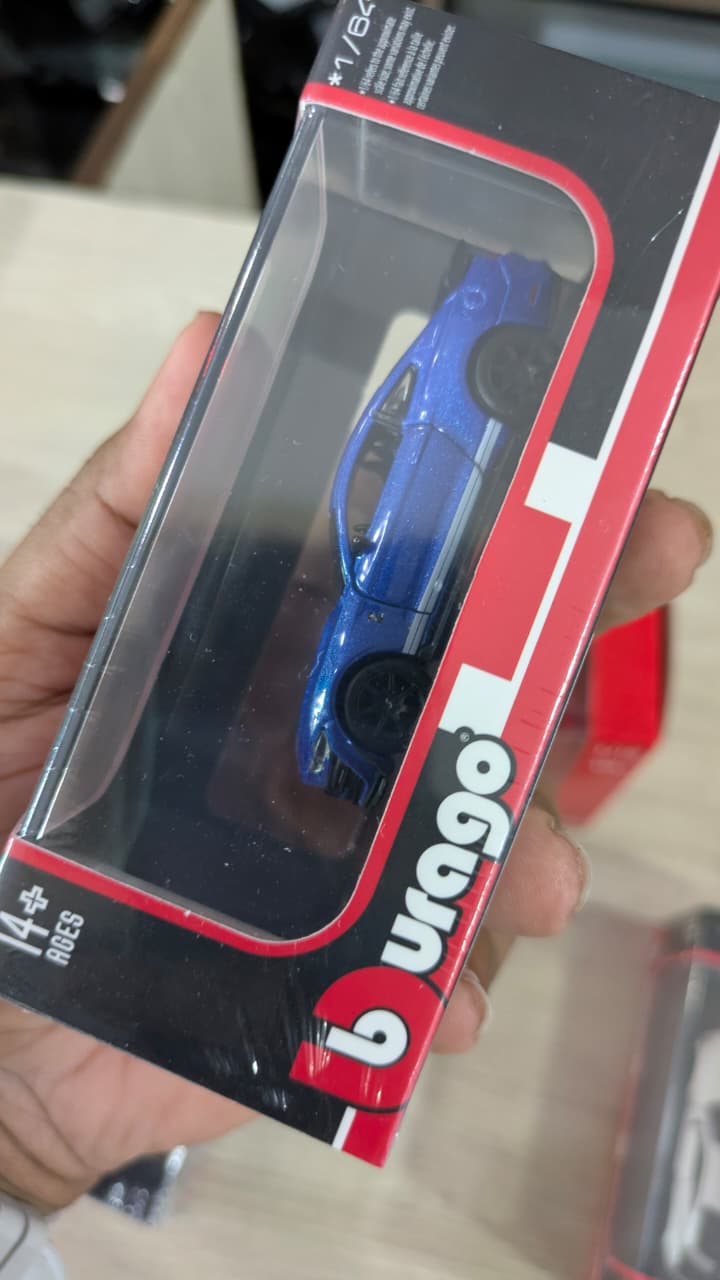 1:64 bburago 2020 Mustang Shelby GT500 Diecast blue car (acrylic box packing)