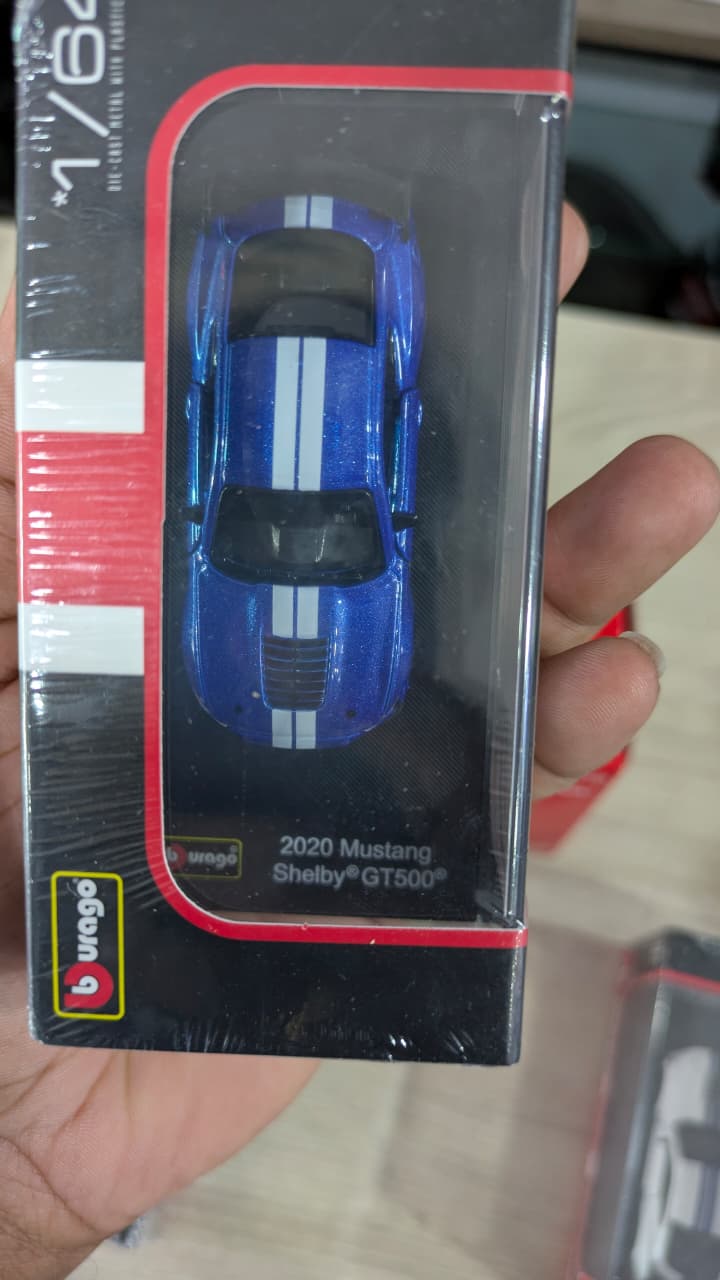 1:64 bburago 2020 Mustang Shelby GT500 Diecast blue car (acrylic box packing)