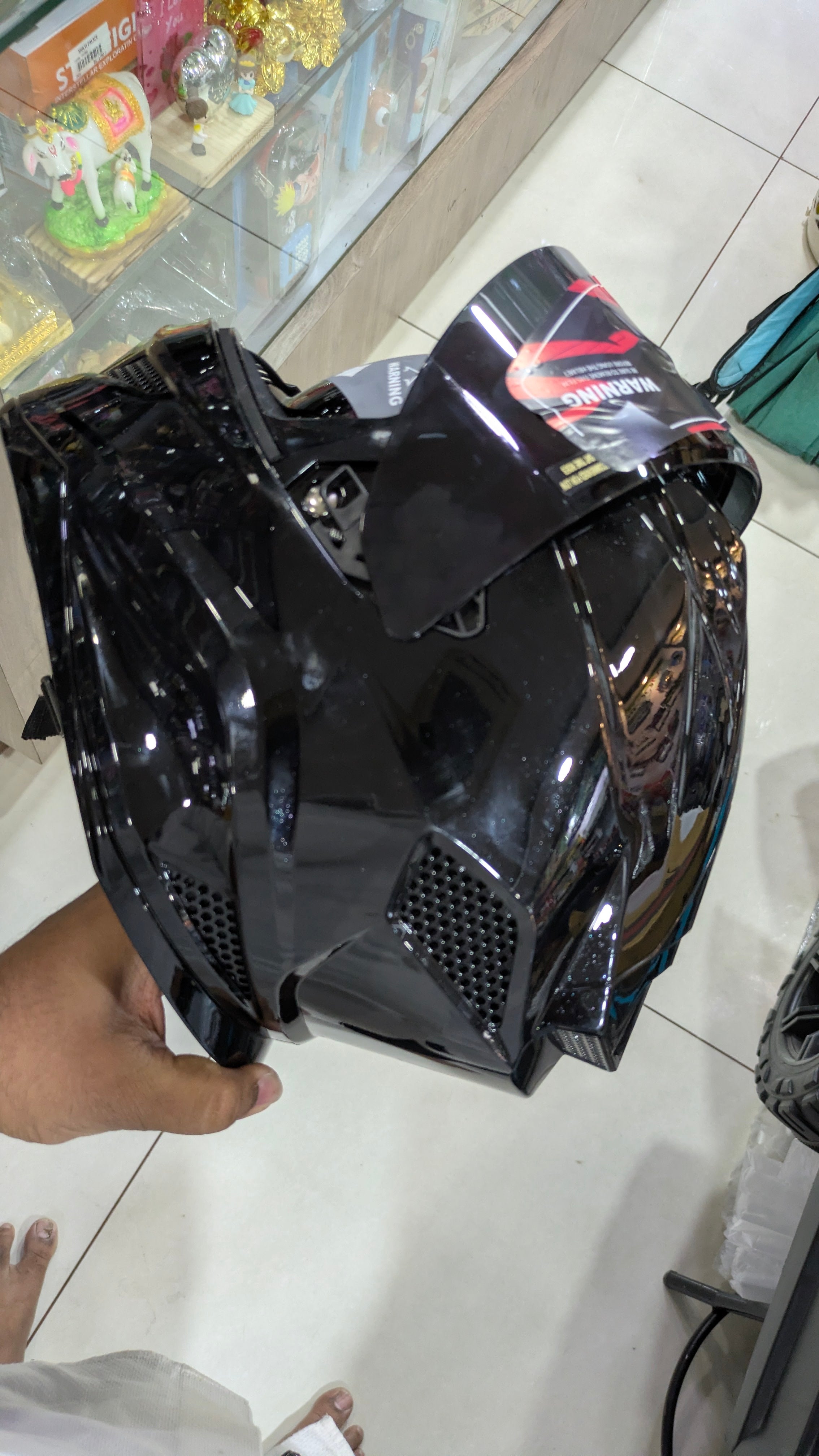 Steelbird sbh25 sharp glossy black dual visor helmet( FREE 219RS SMOKE VISOR)