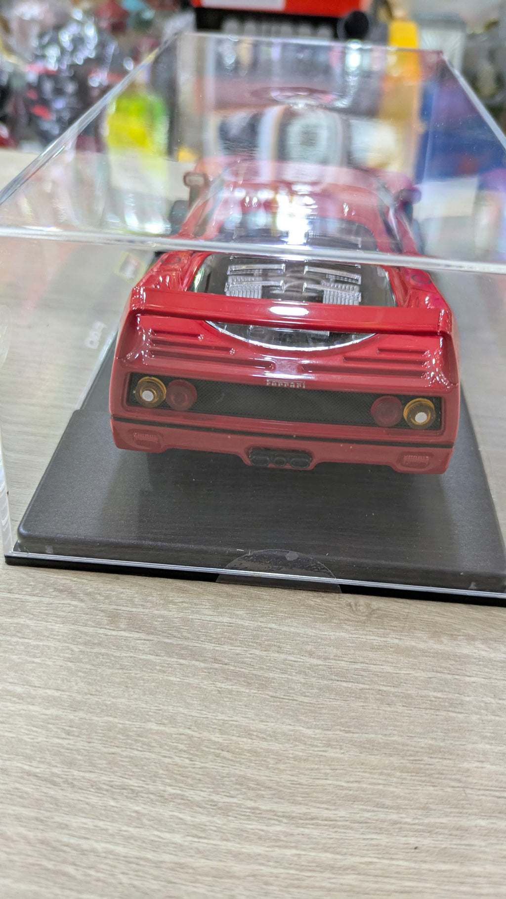 FERRARI F40 1:24 LICENSED DIECAST CAR bburago