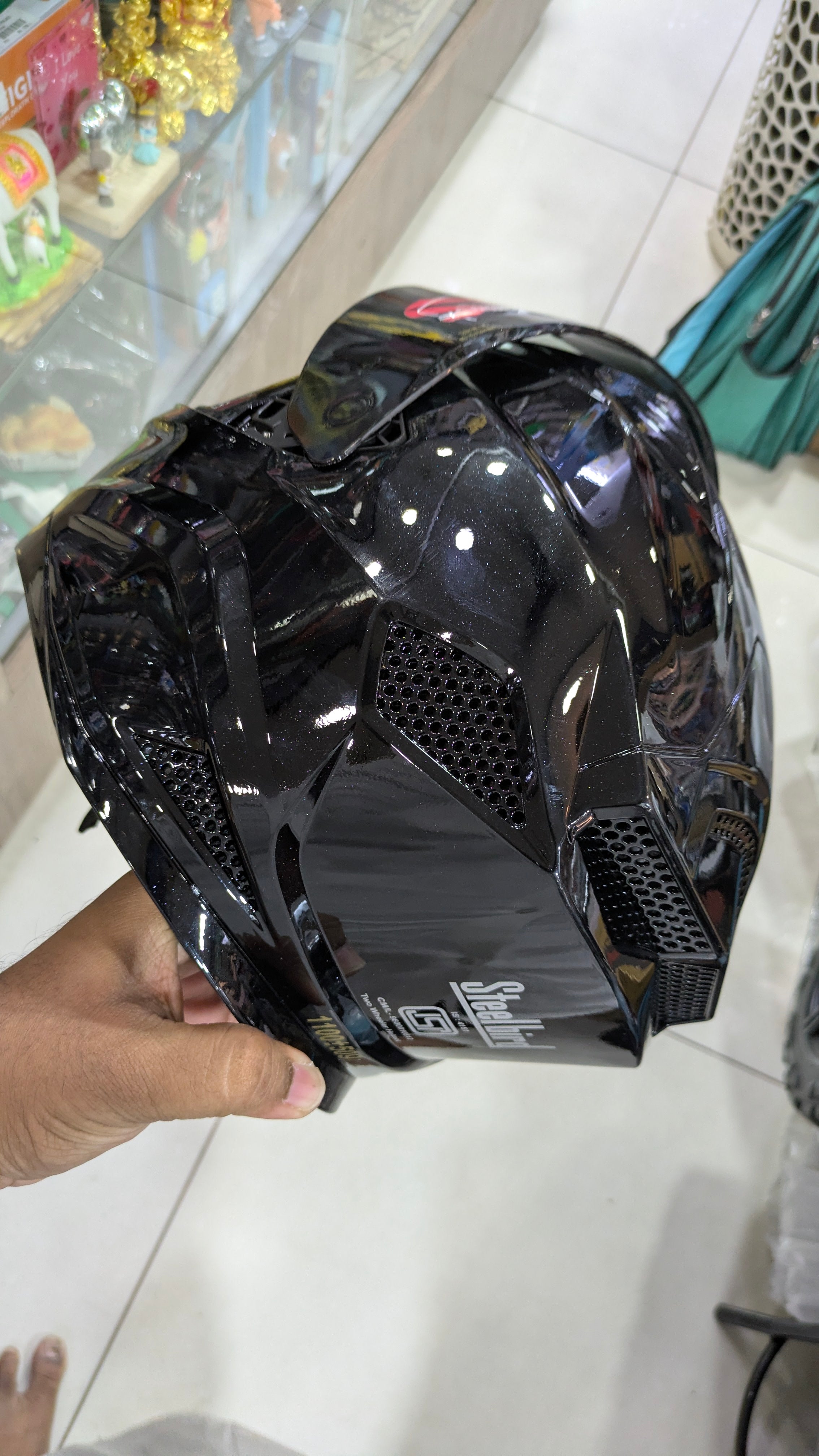 Steelbird sbh25 sharp glossy black dual visor helmet( FREE 219RS SMOKE VISOR)